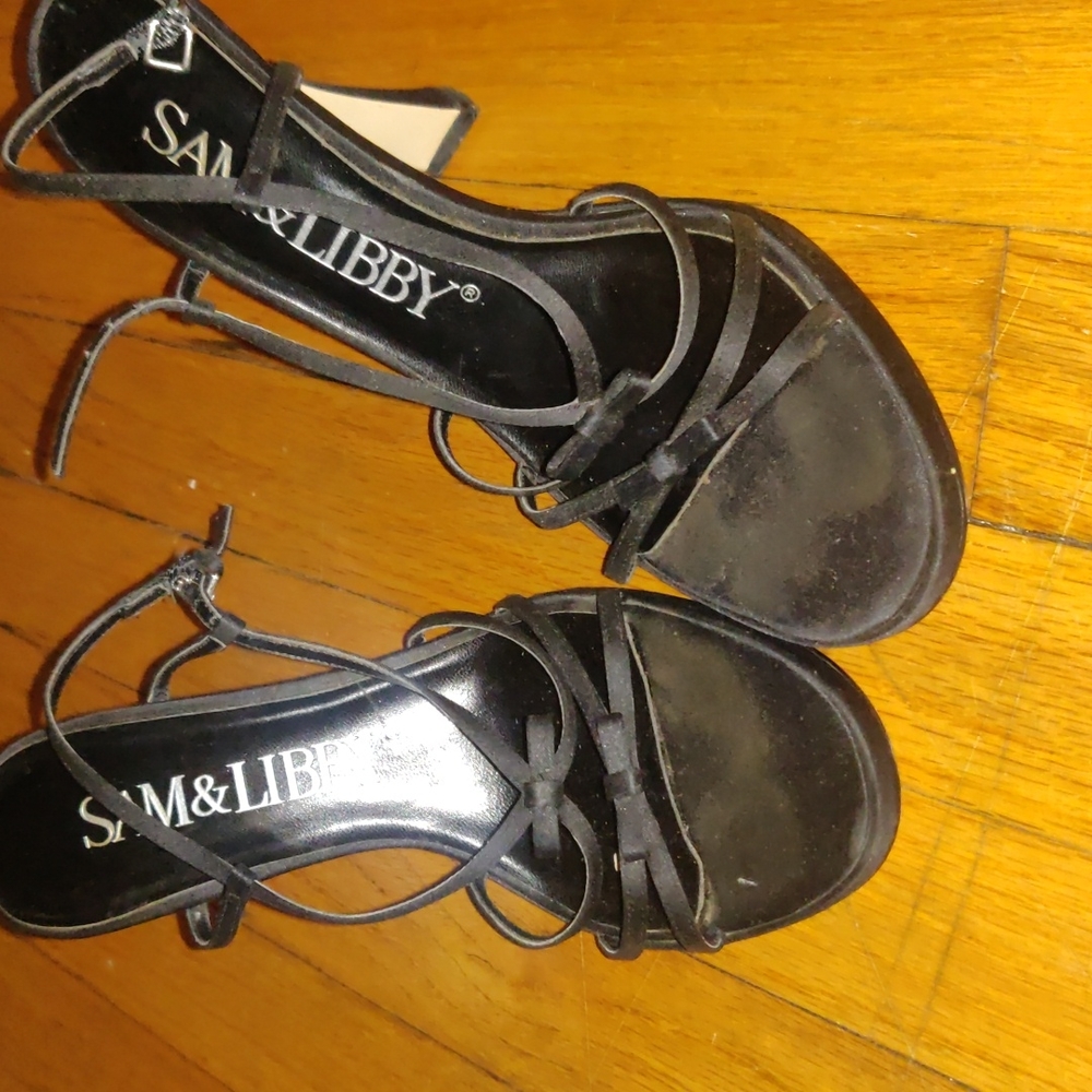 Women's shoes